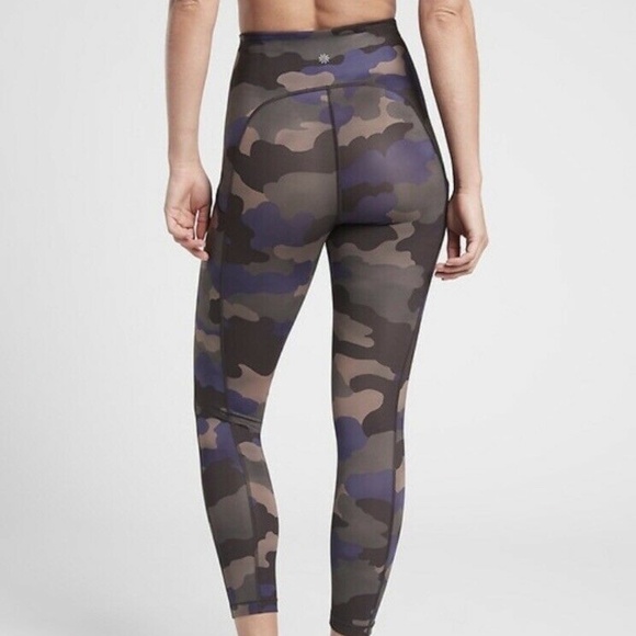 ATHLETA Ultimate Stash Printed 7/8 Tight Camo NWOT - Picture 6 of 7